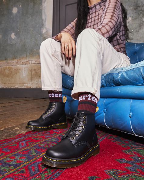 Do dr marten shoes run big. Things To Know About Do dr marten shoes run big. 